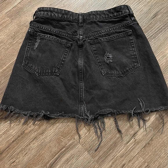 Free People -We The Free Denim A-Line Distressed Skirt in Black Sz: 25 (0 or xs) - Picture 7 of 9